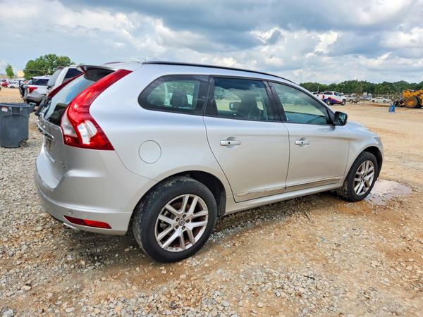 2017 VOLVO XC60 Base