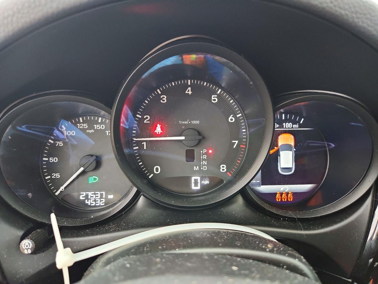 2022 PORSCHE MACAN