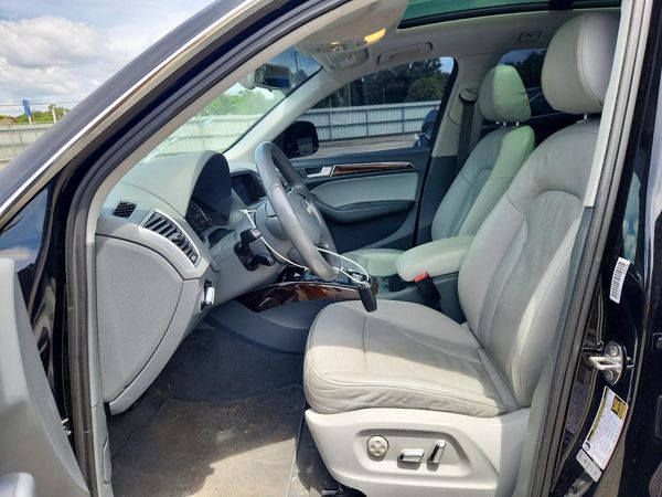 2017 AUDI Q5 quattro Premium