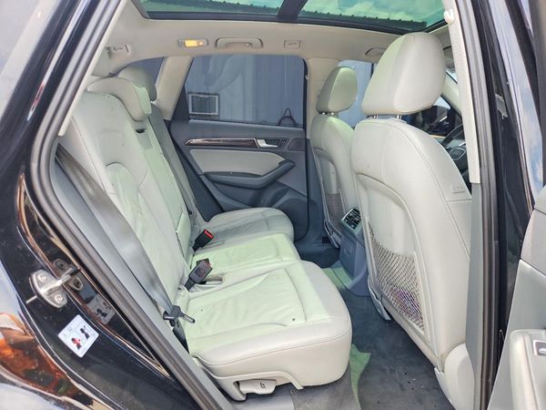2017 AUDI Q5 quattro Premium