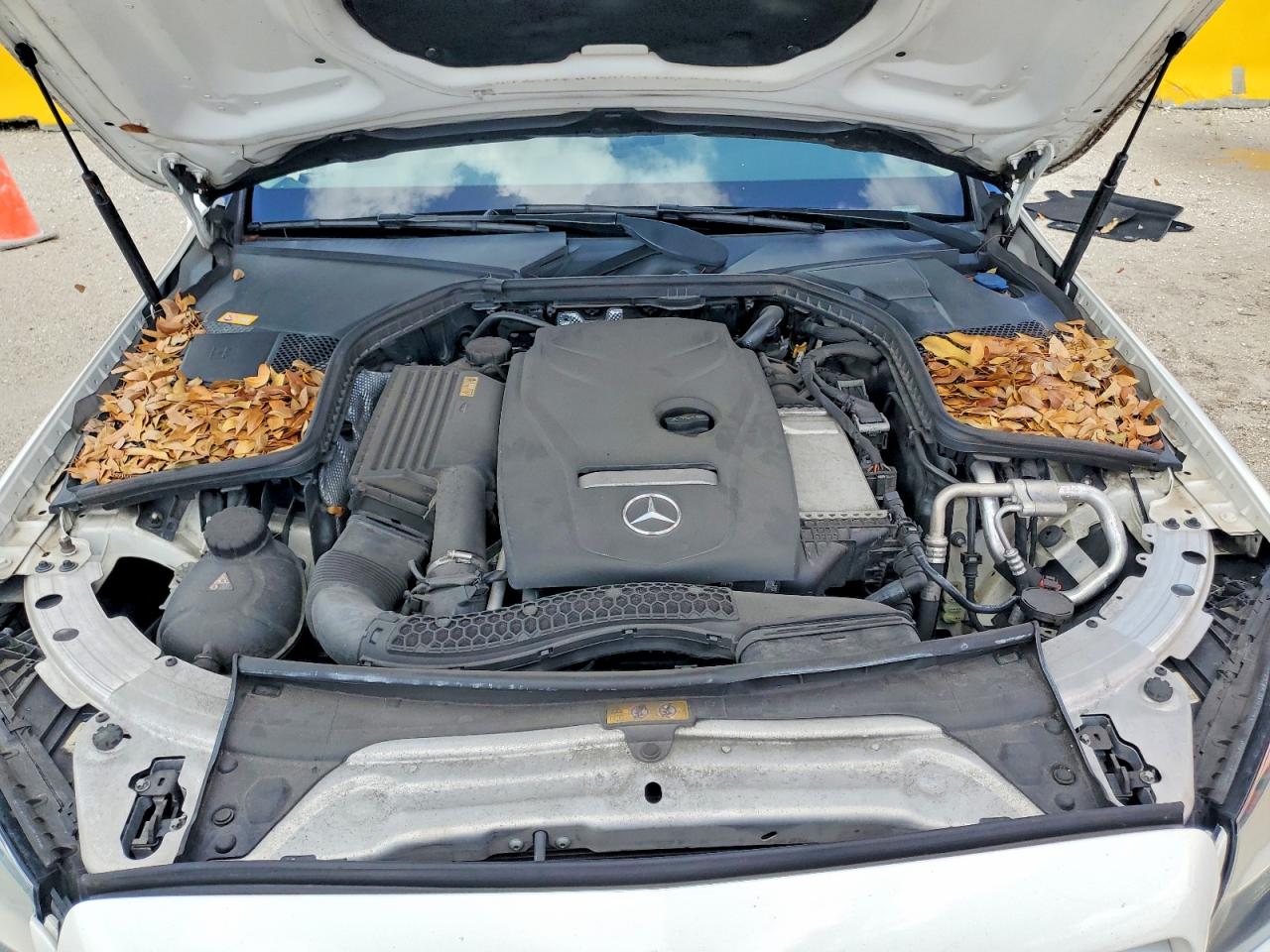 2016 MERCEDES-BENZ C C300