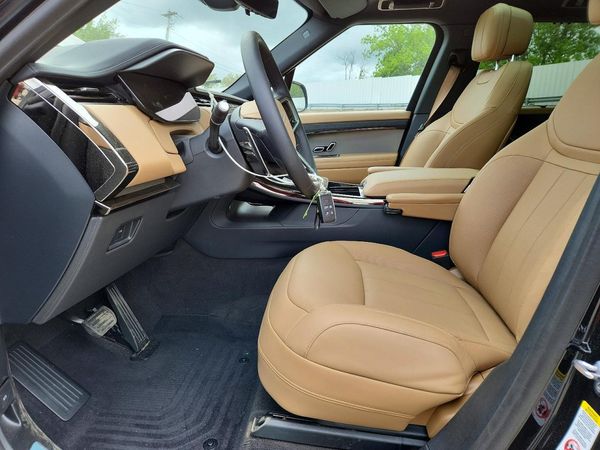 2026 LAND ROVER RANGE RVR
