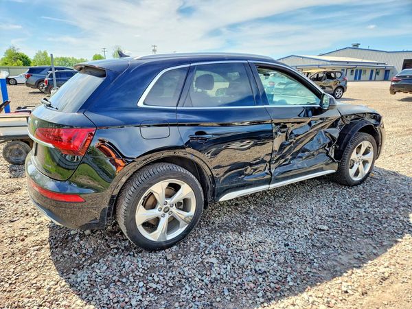 2021 AUDI Q5 quattro Premium Plus