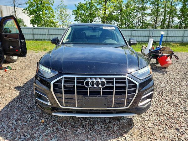 2021 AUDI Q5 quattro Premium Plus