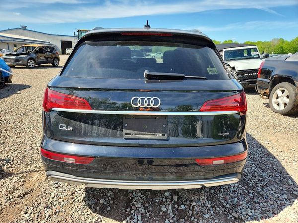 2021 AUDI Q5 quattro Premium Plus