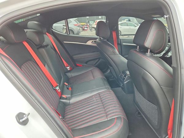 2023 GENESIS G70