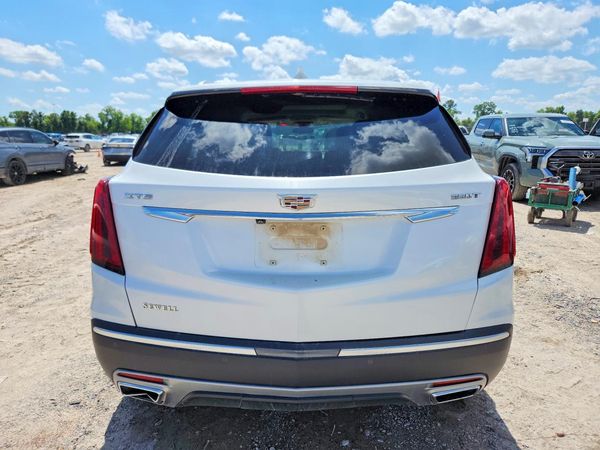2022 CADILLAC XT5 Premium Luxury