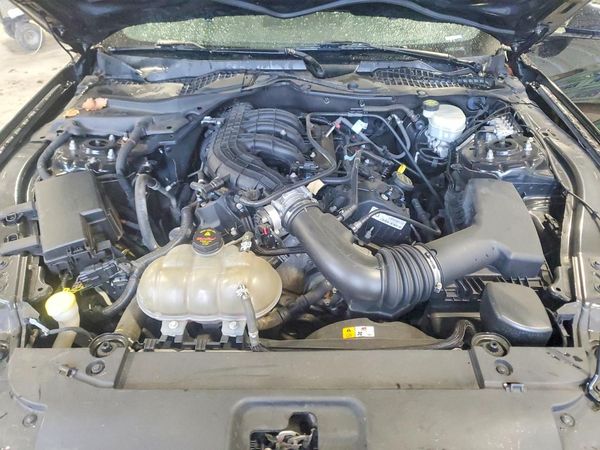 2017 FORD MUSTANG V6 Coupe