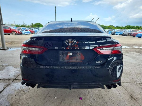 2022 TOYOTA CAMRY XSE