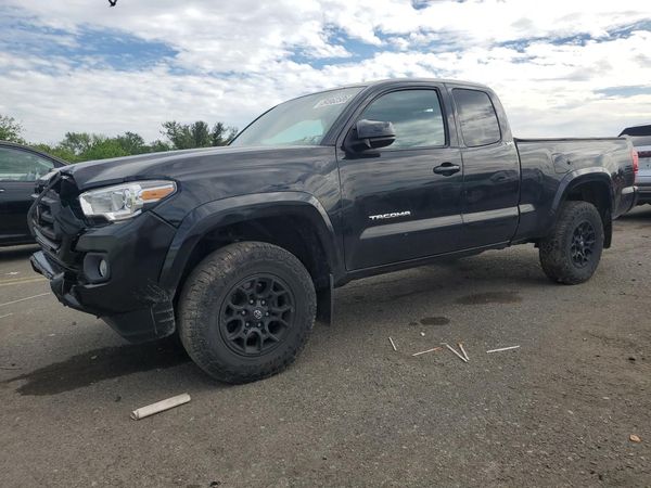 2022 TOYOTA TACOMA SR5