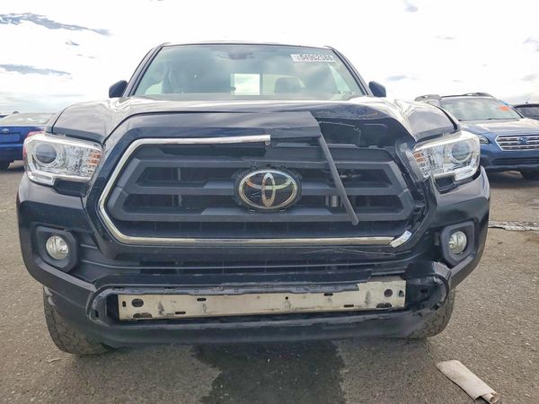 2022 TOYOTA TACOMA SR5