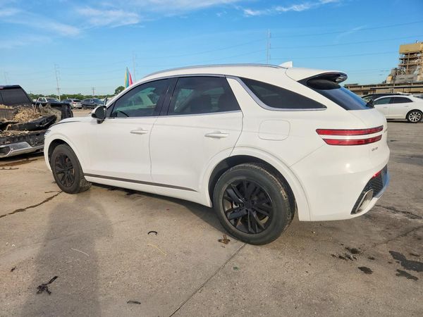 2023 GENESIS GV70