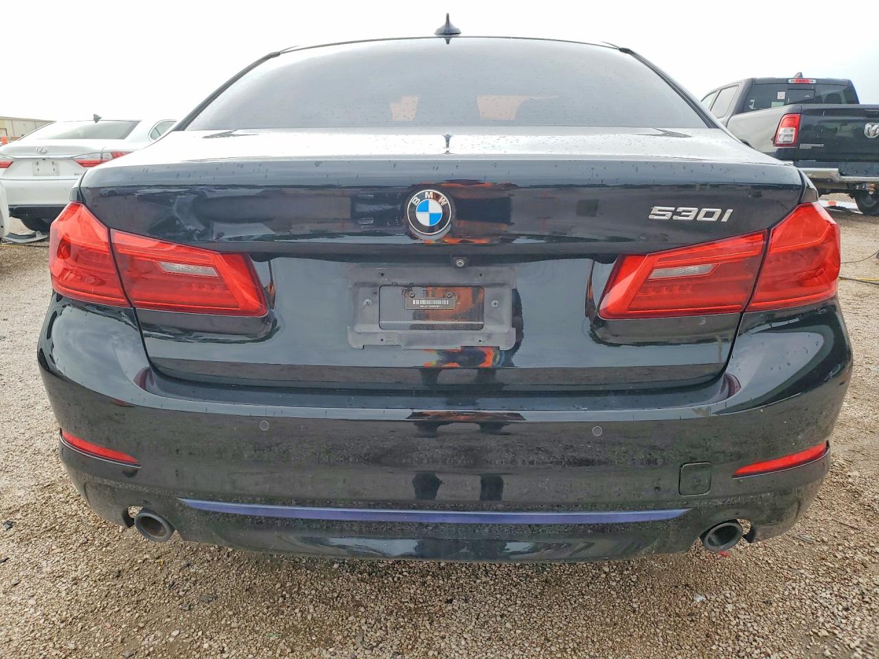 2019 BMW 530
