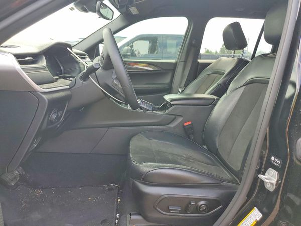 2023 JEEP GRAND CHEROKEE LAREDO 4X2