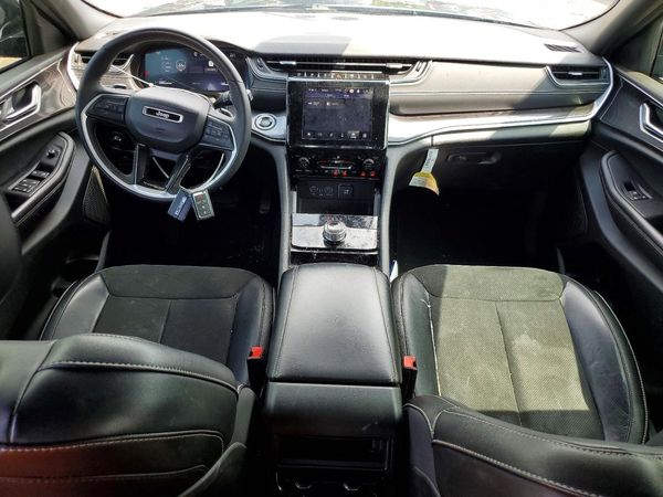 2023 JEEP GRAND CHEROKEE LAREDO 4X2