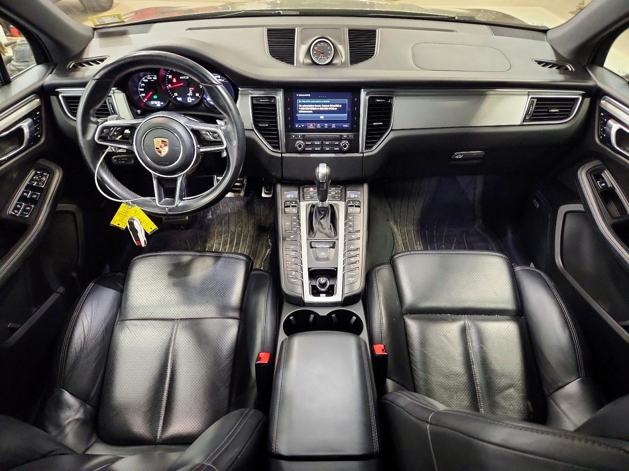 2017 PORSCHE MACAN