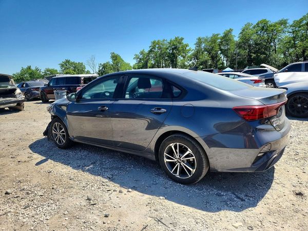 2022 KIA FORTE FE, LXS