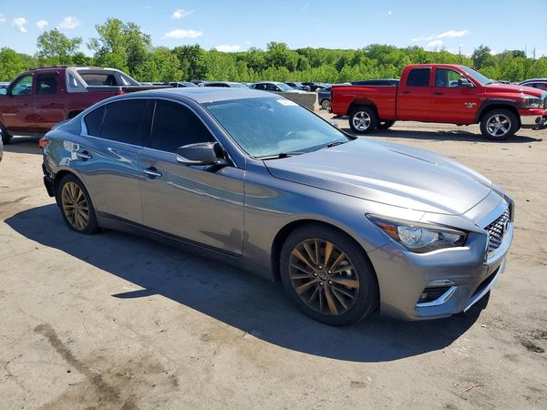 2021 INFINITI Q50 LUXE
