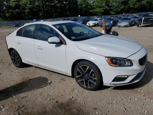 2018 VOLVO S60 Dynamic