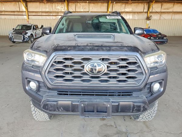 2018 TOYOTA TACOMA