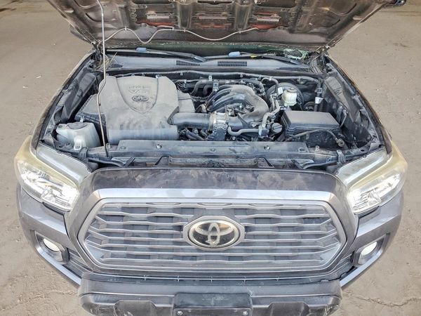 2018 TOYOTA TACOMA