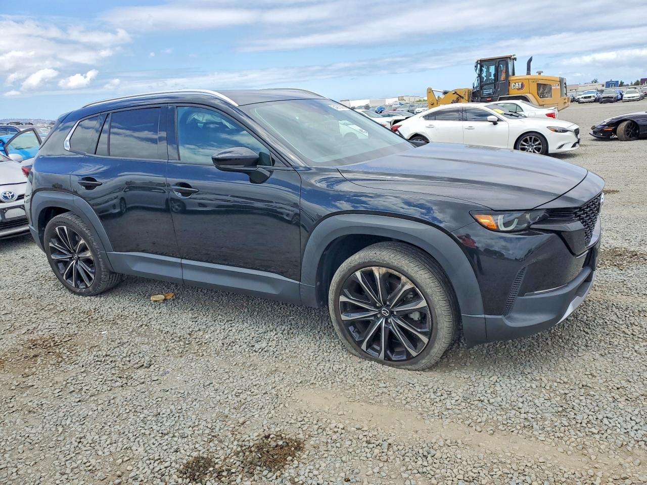 2023 MAZDA CX-50 Premium Package