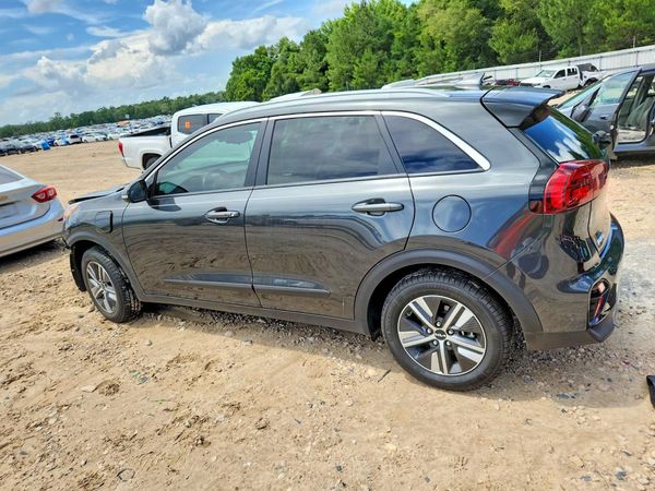2022 KIA NIRO