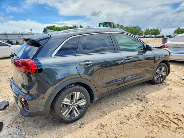 2022 KIA NIRO