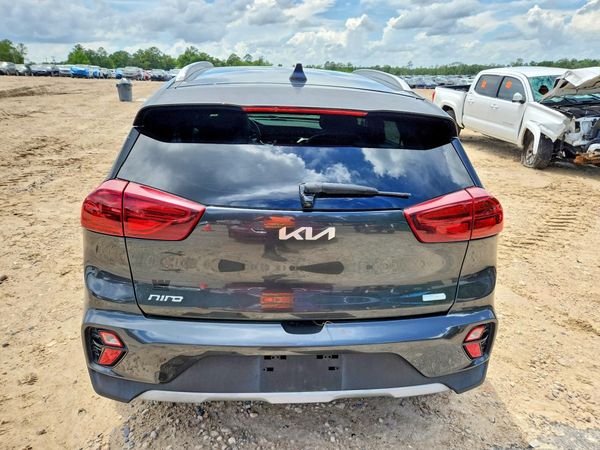 2022 KIA NIRO