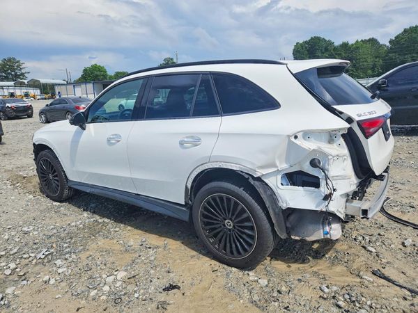2023 MERCEDES-BENZ GLC GLC300