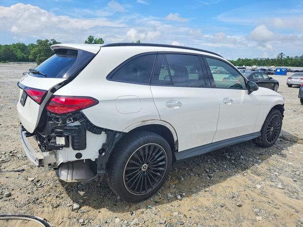 2023 MERCEDES-BENZ GLC GLC300
