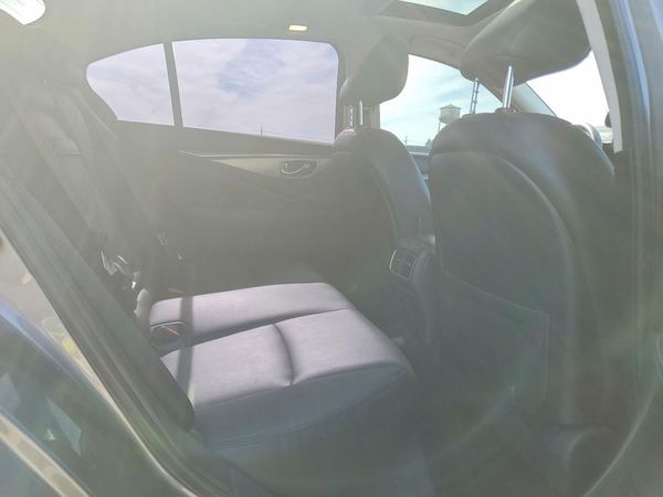 2017 INFINITI Q50