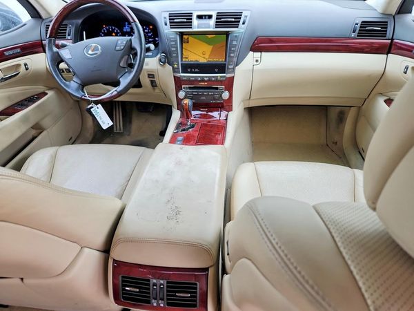 2012 LEXUS LS 460L