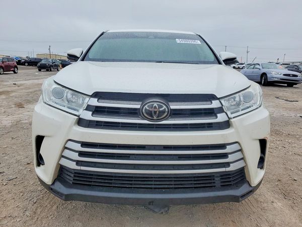 2017 TOYOTA HIGHLANDER LE/LE Plus