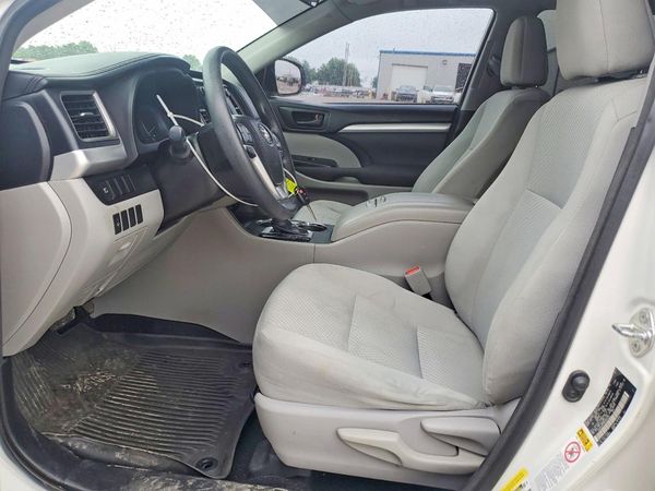 2017 TOYOTA HIGHLANDER LE/LE Plus