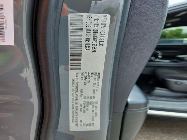 2023 DODGE DURANGO SXT