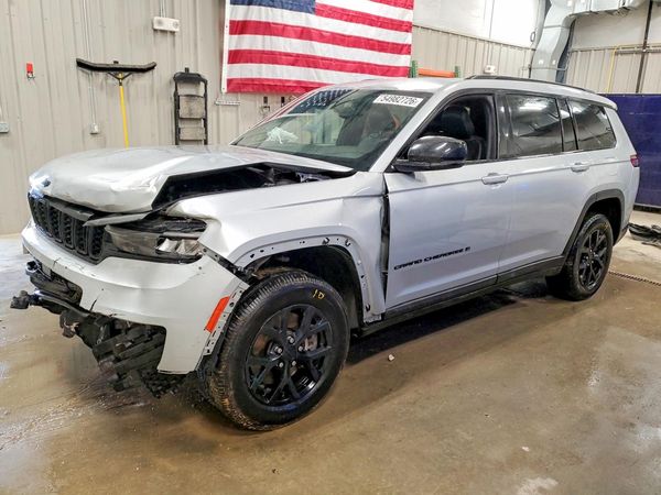 2024 JEEP GRAND CHEROKEE L LAREDO 4X4