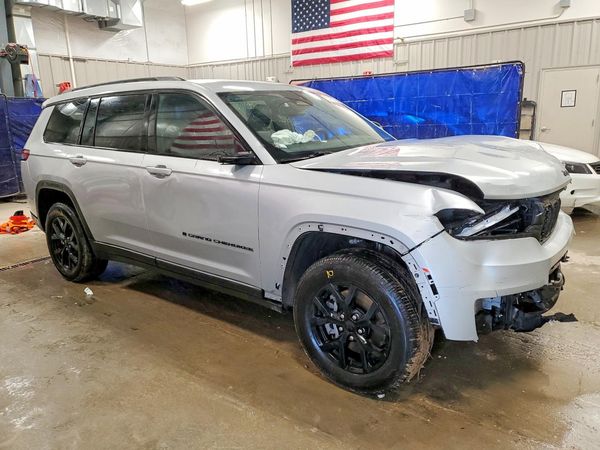2024 JEEP GRAND CHEROKEE L LAREDO 4X4