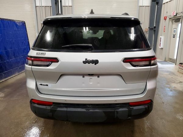 2024 JEEP GRAND CHEROKEE L LAREDO 4X4
