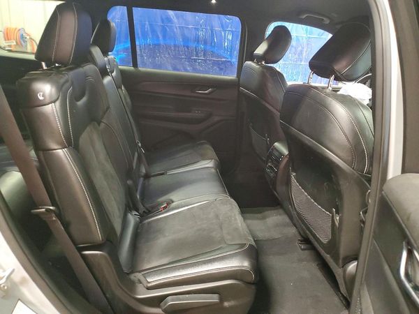 2024 JEEP GRAND CHEROKEE L LAREDO 4X4