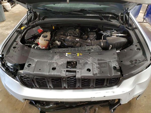2024 JEEP GRAND CHEROKEE L LAREDO 4X4