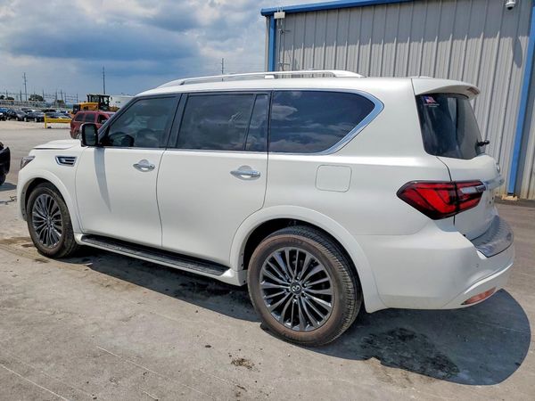 2022 INFINITI QX80 SV