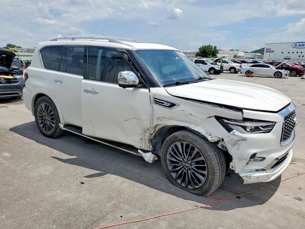 2022 INFINITI QX80 SV