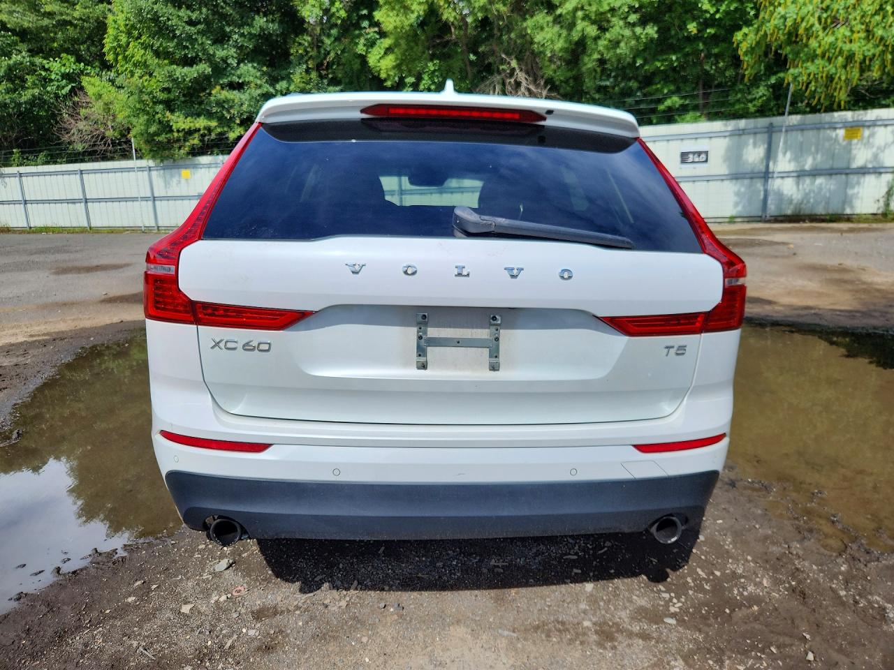 2019 VOLVO XC60 Momentum
