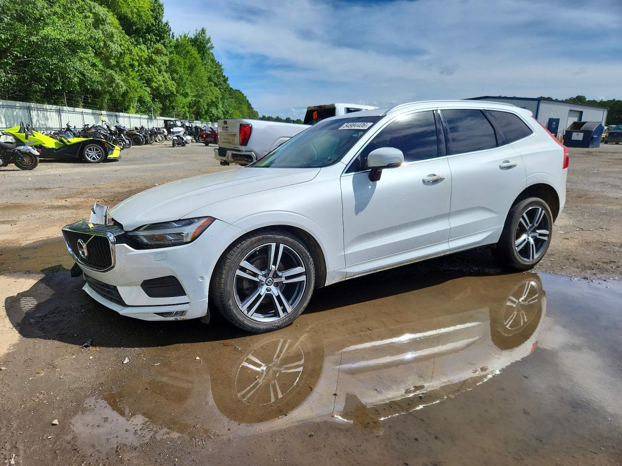 2019 VOLVO XC60 Momentum