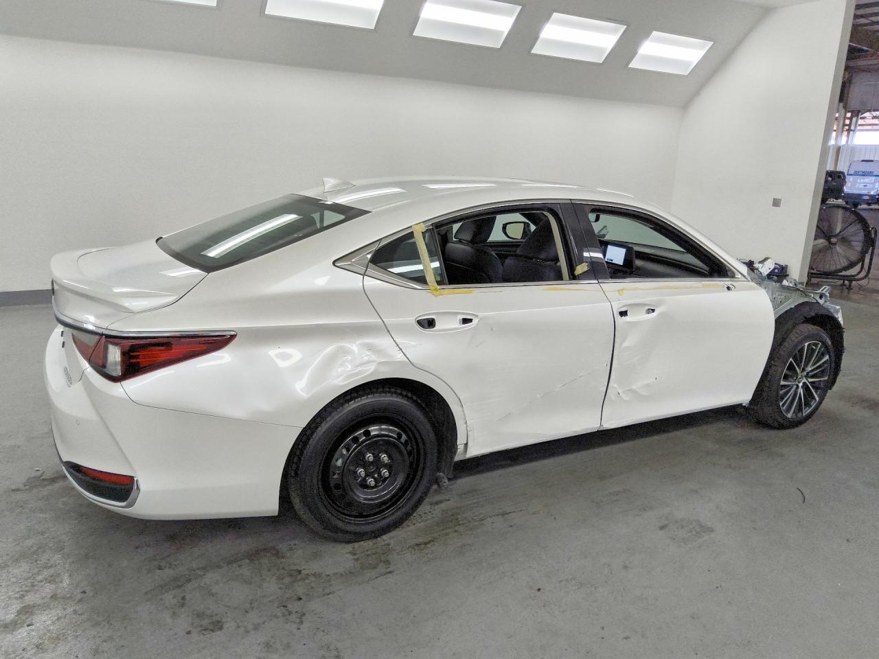 2024 LEXUS ES 300H 300h Premium