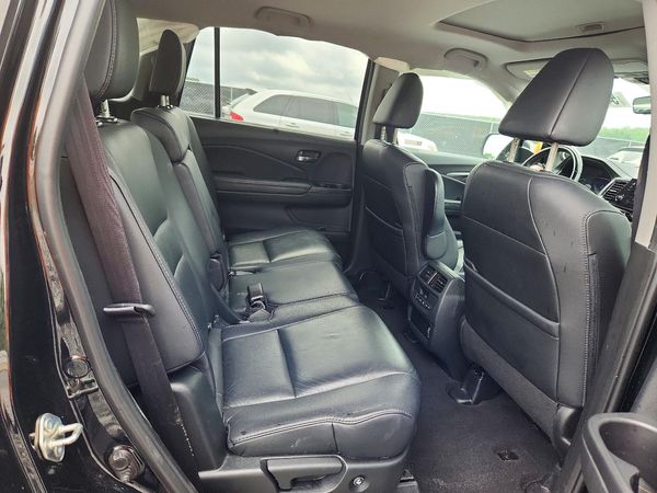 2021 HONDA PILOT SE