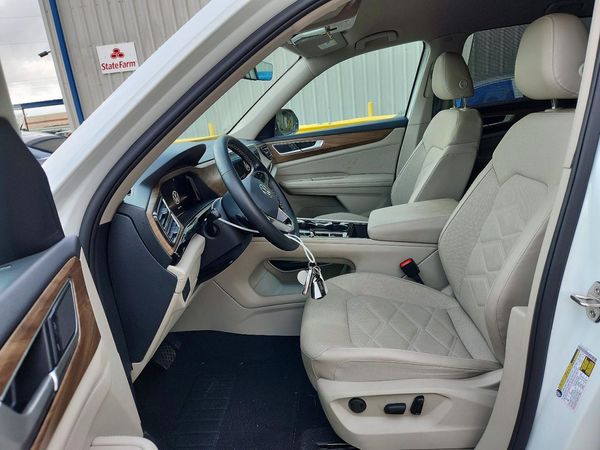 2024 VOLKSWAGEN ATLAS SE w/ Technology