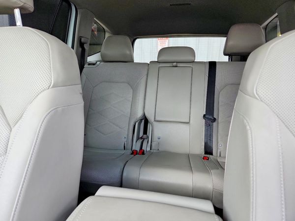 2024 VOLKSWAGEN ATLAS SE w/ Technology