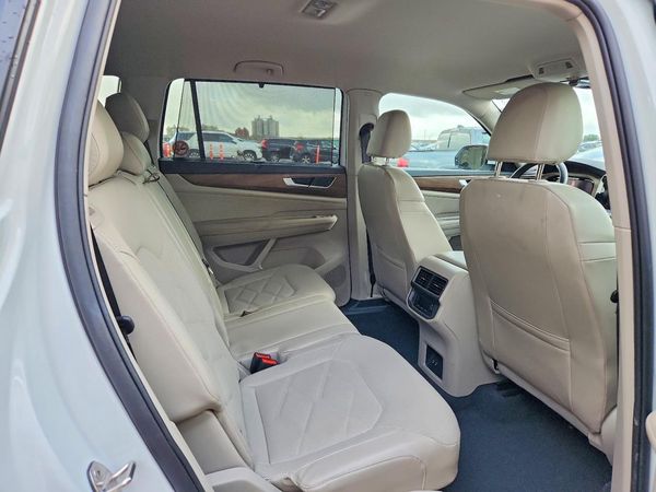 2024 VOLKSWAGEN ATLAS SE w/ Technology